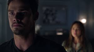 Tv Republik Recap Beauty And The Beast Season 2 Episode 1 Who Am I