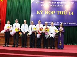 Nếu họ tiếp xúc với virus và nhiễm bệnh, họ sẽ khiến bạn gặp rủi ro. Tiá»n Giang Co Tan Chá»§ Tá»‹ch Va 2 Pho Chá»§ Tá»‹ch Ubnd Tá»‰nh Thá»i Sá»± Plo