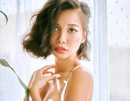 Giantess Ebony Projekte :: Photos, videos, logos, illustrations and  branding :: Behance