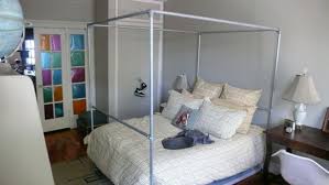 It didn't have an actual canopy over it but a cool design made from metal. Dreamy Diy Canopy Bed Ideas Ohmeohmy Blog