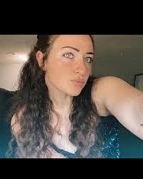 Lilly Reed's Instagram, Twitter & Facebook