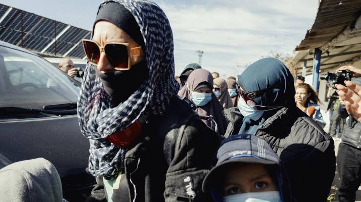 Anthony Albanese: ISIS brides face 'full force of law' on return | The  Australian