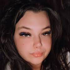 Tara Schofield (taraleighschoie)