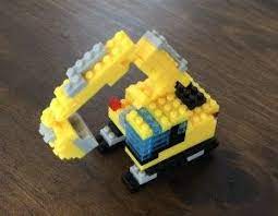 ダイソーミニ プチ ブロック全種類 入っている各パーツ写真付き 消防車やフラミンゴなどナノブロックみたいな小さなパーツで組み立てよう マイクラレゴの代用にもなりそう 雪見日和 消防車 貯金箱 手作り マイクラ レゴ
