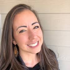 Kelsey Lyons's Instagram, Twitter & Facebook