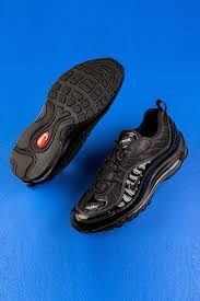 Nike Air Max 98 Supreme Black 844694 001 In 2020 Nike Shoes Air Max Nike Air Max Nike Air