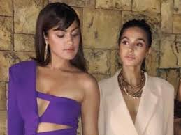 However, it seems that the couple will … Shibani Dandekar Faces Heat For Backing Rhea Chakraborty Netizens Claim She Is Trying To Divert Attention Pinkvilla