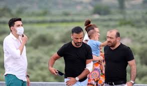 Süleyman soylu'nun sezgin baran korkmaz'ın uçağını kullandığı iddialarına yönelik yayımladığı faturanın sahte olduğunu öne süren sedat peker, bakan soylu'ya seçim. Ailesiyle Seyahat Eden Alisan In Araci Takla Atti Boldmedya