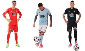 ¿porque comprar camiseta celta de vigo en bamax? Nuevas Camisetas Celta 2017 18 El Celta Recupera El Rojo De Vigo Radio Vigo Cadena Ser