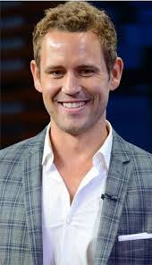 Is it me or does Alex look like temu harry jowsey ? : r/LoveIsBlindNetflix