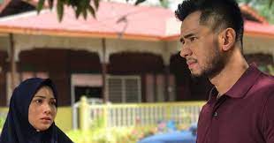 Hampir enam bulan safiyya menganggur di kampung, akhirnya dia membuat keputusan untuk berhijrah ke kuala lumpur untuk mencari pekerjaan. Sinopsis Drama Isteri Untuk Diiktiraf Di Rtm1 Inilah Realiti