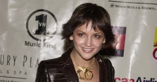 Rachael leigh cook (born october 4, 1979) is an american actress and model. Where Is Rachael Leigh Cook Today Update On The She S All That Star