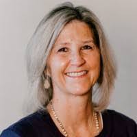 Lea Goddard's Instagram, Twitter & Facebook