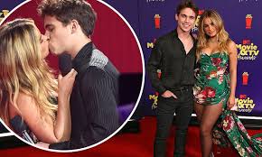 Without a doubt, addison rae did not disappoint with her 2021 mtv movie & tv awards red carpet ensemble. U3zggxxbwygrfm