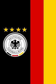 Sechseinhalb millionen menschen (über acht prozent der bevölkerung) sind mitglied in einem der über 27.000 fußballvereine. I Am An American And I Take Pride In That I Also Grew Up In Deutschland I Support Deutscher Fussball Bund In Every World Cup Let S Go Germany 9gag