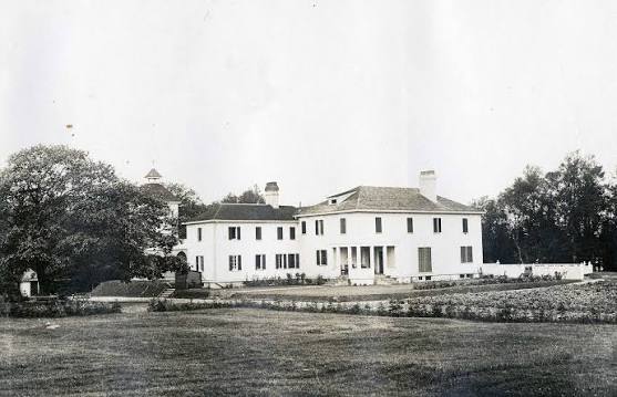 Here's the city's other showplace.  It's gone, like Moxham Castle, but the grounds survive as the Petersfield Provincial Park.

https://www.