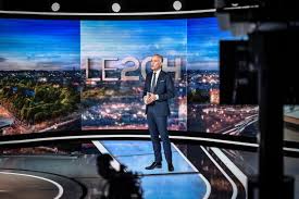 Tf1 is a broadcast and satellite television station from paris, france, providing entertainment, news tf1 produces and airs news, dramas and comedies as. Tf1 Prepare Un Jt Personnalise Dont Vous Pourrez Choisir La Duree Et Les Themes Le Huffpost