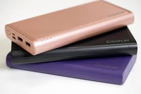 Berbagai perangkat elektronik seperti smartphone, smartwatch. 13 Rekomendasi Power Bank Terbaik Di Indonesia 2021