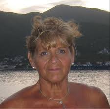 Robin Henshaw's Instagram, Twitter & Facebook