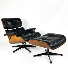The eames lounge chair from vitra is one of, if not the most famous designs by charles and ray eames. Aniline Leather Rosewood Veneer Lounge Chair Ottoman By Charles Ray Eames For Vitra 1968 Set Of 2 For Sale At Pamono