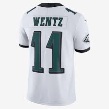 Carson wentz is among the nfl's best quarterbacks. Nfl Philadelphia Eagles Carson Wentz Men S Limited Football Jersey Nike Com