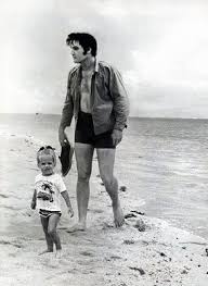 Elvis and Lisa in the beach - Elvis Aaron Presley and Lisa Marie ...