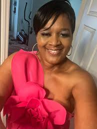 Been a while since I joined this group but haven't introduced myself. I'm  Happinex, a student and a fashion designer too. I beg my mummy money for a  living 😂 Hope I'm