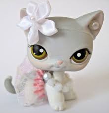 Buy, sell and adopt puppies, dogs, cats, kittens and other pets in your local area. Littlest Pet Shop Clothes Lps Accessories Custom Outfit Cat Dog Not Included Toys Hobbies Preschool Toys Prete Pet Shop Little Pets Little Pet Shop Toys