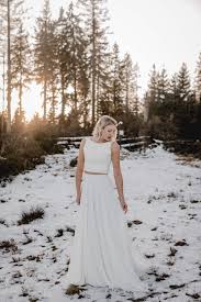 Die idee der naturkosmetikmarke ist es, dass superfoods nicht nur als lebensmittel. Brautkleid Vegan Bio Elementar I Moderne Brautkleider