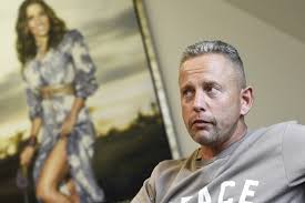 Maybe you would like to learn more about one of these? Auto Elovette 45 Eves Patika Zsigulajat Schobert Norbert Es Meg Is Hajtotta Hvg Hu