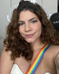 Julia Sousa (@juliassousa_) • Instagram photos and videos