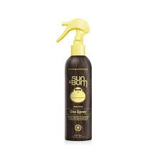 Ouai's heat protection spray not only safeguards your hair from heat damage, it adds shine and subtle volume, too. Sun Bum Beach Formula Texturizing And Volumizing Sea Spray 6oz Spray Bottle Medium Hold Frizz Control Amazon De Beauty