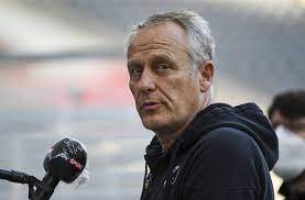 (kurz sc freiburg oder scf) ist ein fußballverein aus freiburg im breisgau. Christian Streich Sc Freiburg Verlangert Vertrag Mit Kult Trainer Fussball Stuttgarter Nachrichten
