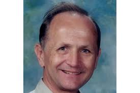 Roger Holmes Obituary (1943