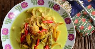 Rebus daging beserta iga kambing hingga setengah lunak. Resipi Kulit Rambai Masak Lemak Dapur Tanpa Sempadan