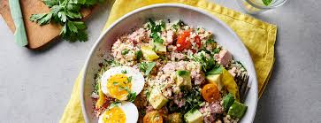 Mit der restlichen sauce, salz und pfeffer finichest du dein leckeres essen. Couscous Salat Rezept Gesunde Mahlzeit In Nur 20 Min