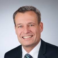 900+ perfiles de «Rück»