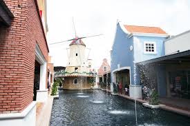 Tutustu paikasta freeport a'famosa outlet kirjoitettuihin arvosteluihin ja ammattilaisten ottamiin sekä matkailijoiden aitoihin kuviin. Freeport A Famosa Outlet By Bowie Cheong