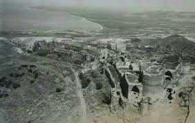 سوريا بانياس قلعة المرقب صورة مأخوذة من طائرة فرنسيةعام 1930 يعود تاريخ القلعة لما قبل 1000 عام احتلها الصليبيون و كانت قاعدة photo aerial city photo