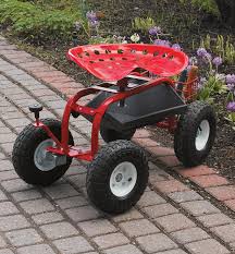 The large steel seat and extendable handle make this garden cart a dream to use while working in the yard. Lee Valley Tools