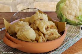 Oltre al pecorino potete variare cospargendo la pasta con briciole di. Frittelle Di Cavolfiore In Pastella Finger Food Autunnale
