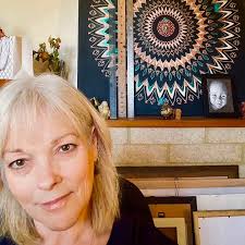 Meet experimental artist Sandy Sanderson