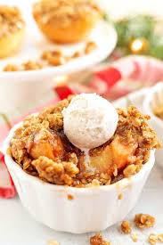 Single Serving Apple Crumbles This Little Gem Rocks It S Like Eating Warm Apple Crumble In A Single Serving Siz Dessert Recipes Easy Recipes Dessert Recipes