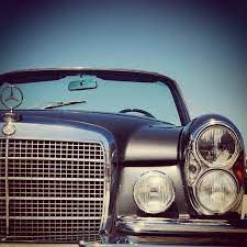 Iconic Mercedes Benz Front Grill And Logo Mercedes Benz Coupe Classic Mercedes Mercedes Benz Cars