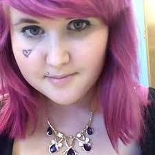 Mia Walls (@MiaRMWalls)