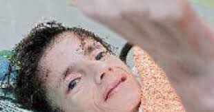 Dios les bendiga por ayudar a mi mamá'