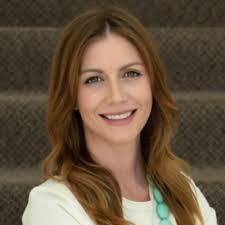 Amanda Giannini's Instagram, Twitter & Facebook