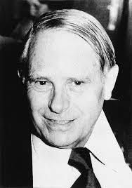 Eric Arnott's Instagram, Twitter & Facebook