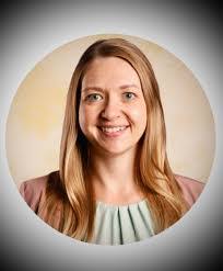 Hilary Dotson's Instagram, Twitter & Facebook