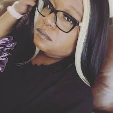 Ladies quick help me choose change church or 2819 church💒💕